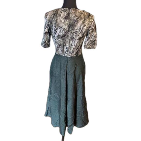 Julian Taylor Double-Breasted Green Midi Dress – Classic & Chic - Picture 2 of 10